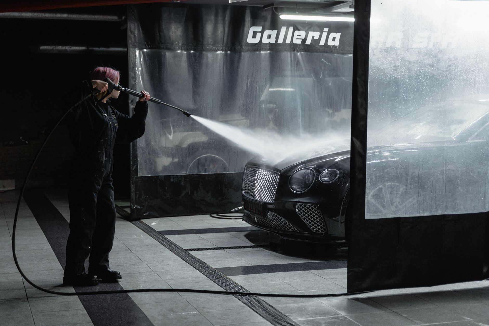 glossy car paint shineのプロ施工イメージ